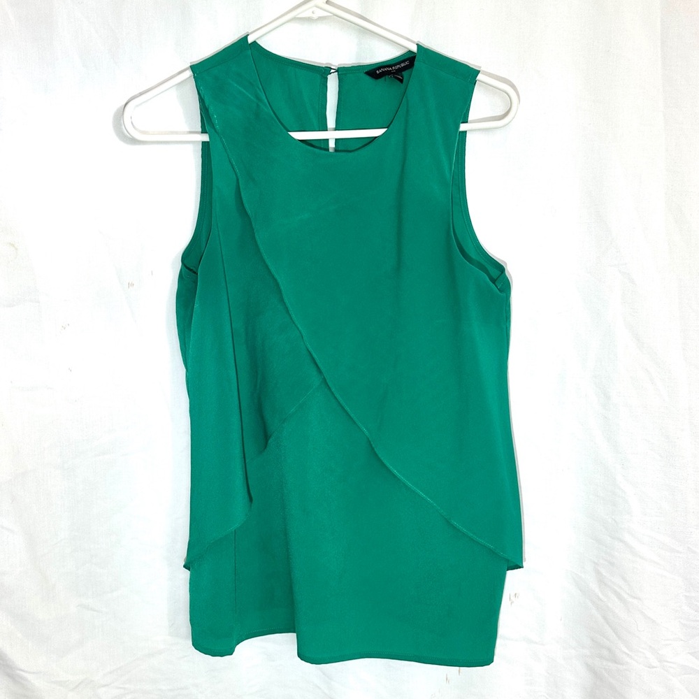 Banana Republic split front top